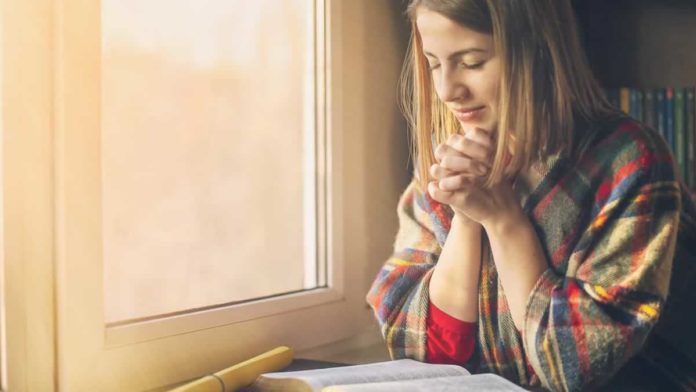 Orar é essencial, mas como ter uma vida de oração?